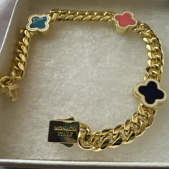 Chunky style multicolor clover 14 karat gold filled over brass style bracelet. - Picture 4 of 9